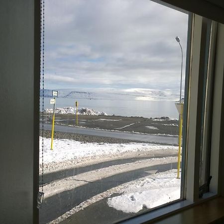 Budget Apartment With Ocean View Ísafjörður Eksteriør billede